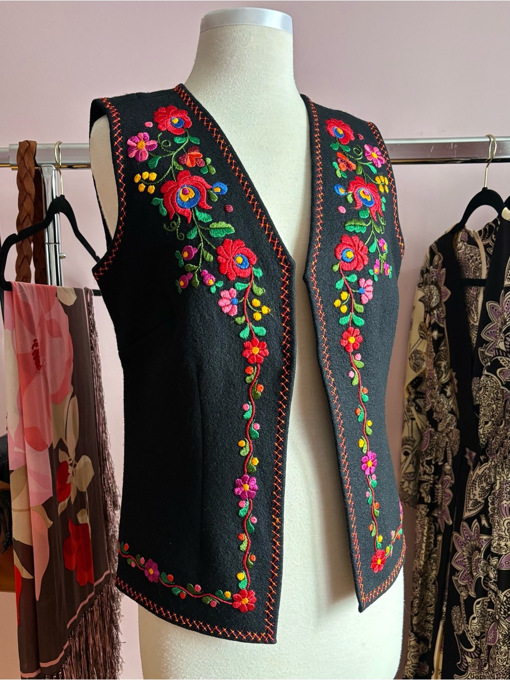 Vintage Eastern European Floral Embroidered Black Felt Wool Sleeveless Vest